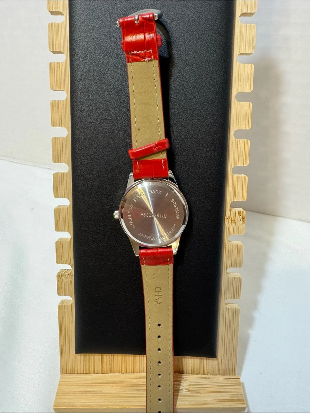 Avon Red Heart Accent Ladies Watch